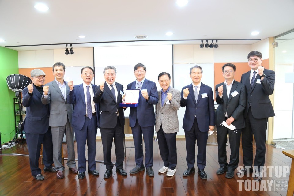 한국M&A협회는 ‘한국M&A협회장 이∙취임식’을 열었고 이금룡 이사장이 신임 회장으로 취임했다