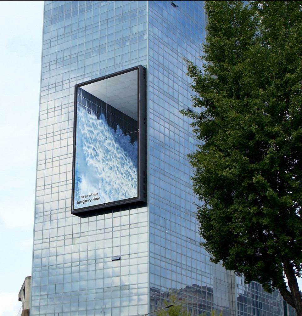 서울 테헤란로 한섬 본사빌딩의 옥외 대형 LED 스크린에서 아폴론이머시브웍스가 진행한 CGI 아트워크(사진=아폴론이머시브웍스)