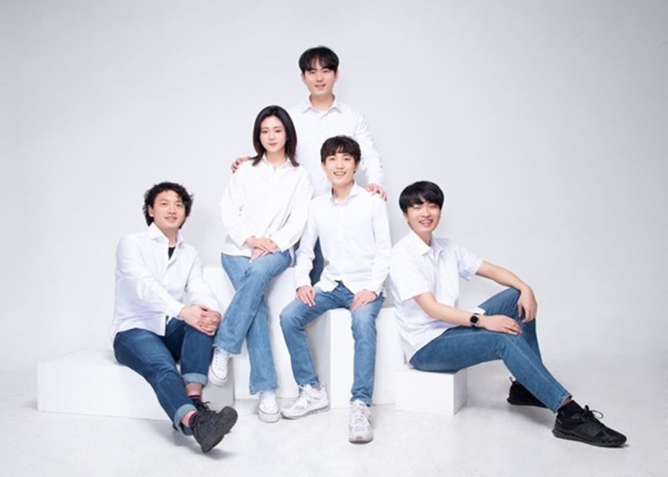 유어라운드 직원들(사진=유어라운드)