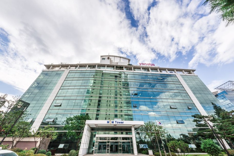 야놀자 외관 사옥(사진=야놀자)