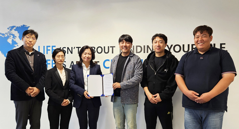 산타와 KPG가 글로벌 콘텐츠 소싱 및 공동사업 전개를 위한 업무협약을 체결했다(사진=산타)