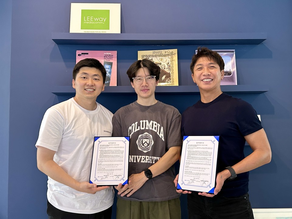 (왼쪽부터)폰드메이커스 박이래 대표와 김태일 총괄디렉터, 리웨이뮤직앤미디어 이지형 대표(사진=폰드메이커스)