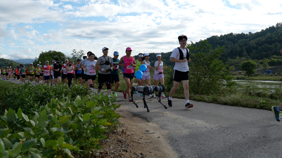 마라톤에 참여한 라이보(사진=라이온로보틱스)